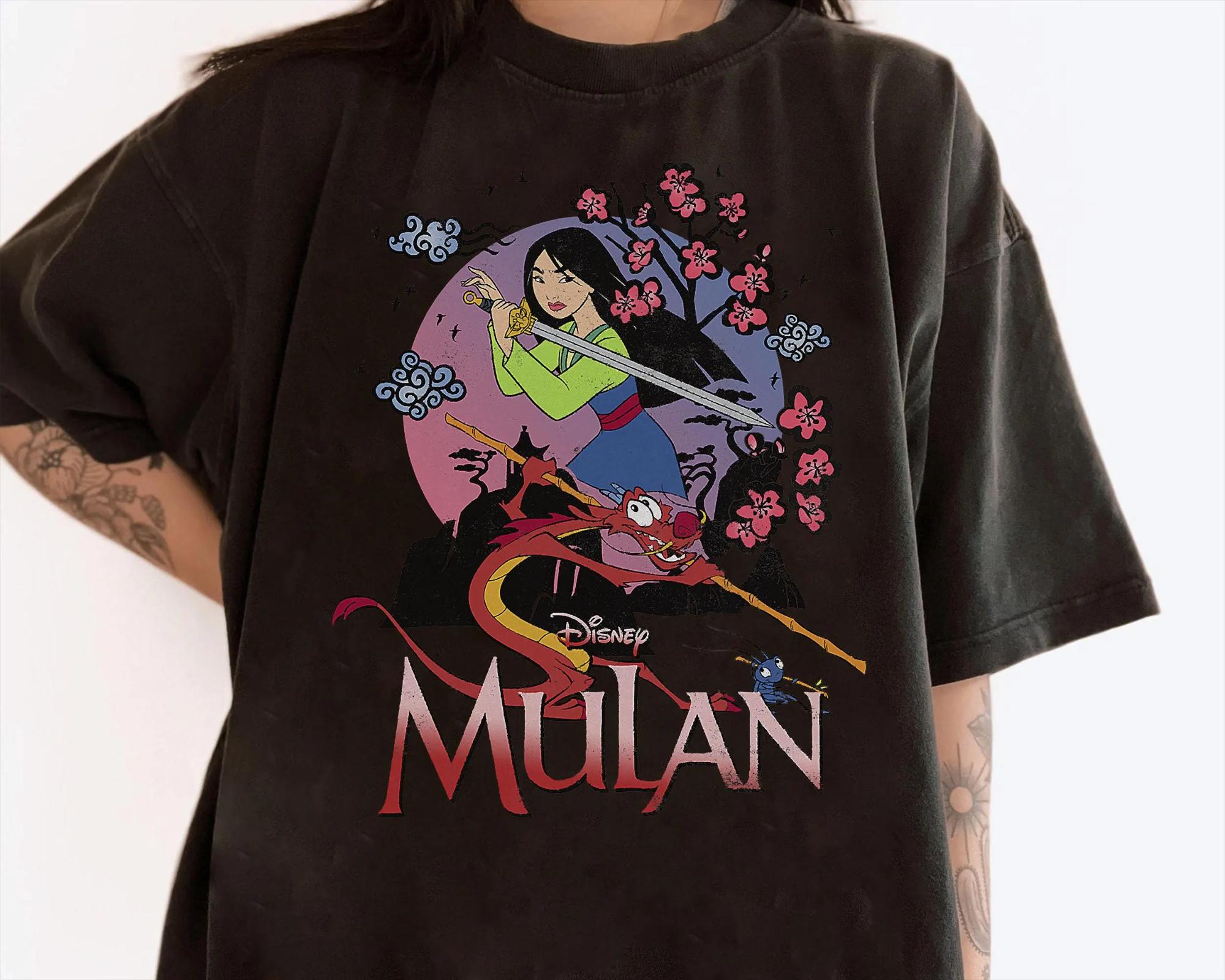 

2026 Summer Disney Mulan and Mushu Graphic Tshirt Men Women Fashion Cotton Quality Casual Loose Short Sleeve Classic Unisex S