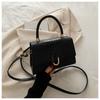 Women’s Crocodile Pattern Crossbody Shoulder Bag Fashion Textured Handbag Stylish Small Square Bag
