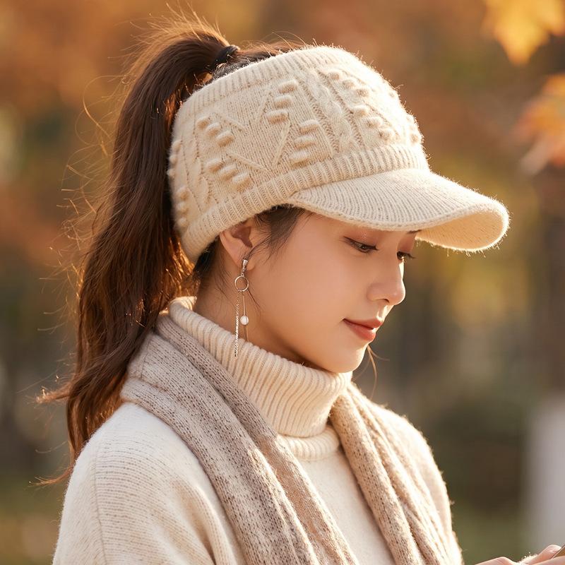 Autumn and Winter New Empty Top Cap Outdoor Sports Show Face Small Knitted Hat Temperament Versatile Fashion Wool Hat Women