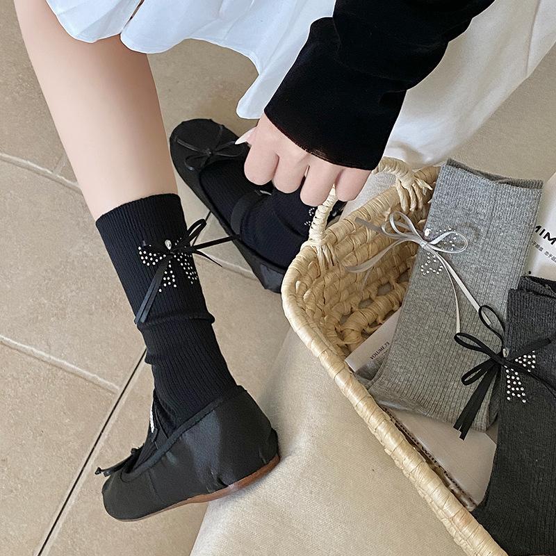 Female Spring and Autumn Sweet Solid Color Variety Pull A Heel Hot Diamond Ribbon Bow In The Tube Pile Socks