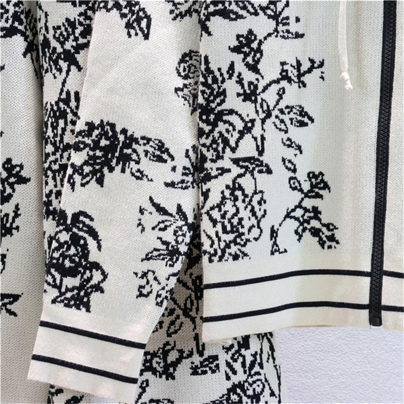 Fashionable Women's Autumn And Winter Ink Painting Suit Loose Knitted Top And Wide Leg Pants Two Piece Suit