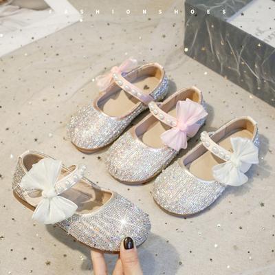 Kızlar – Kız Çocuk Ayakkabıları