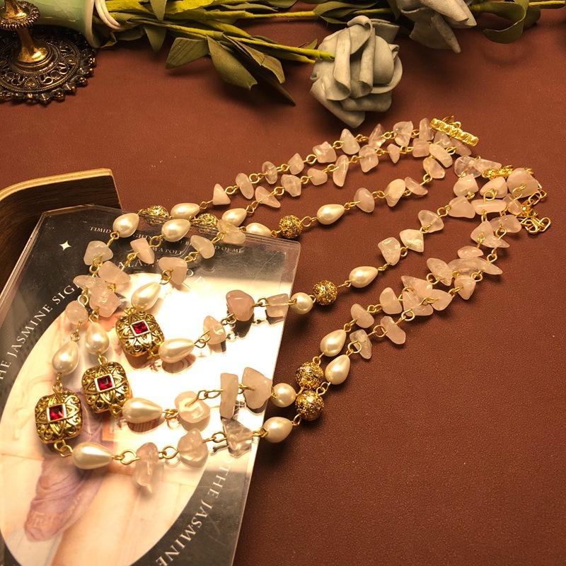 French Retro Style Rose Quartz Stone Pearl Necklace, High-end Design Jewelry, Multi-strand Sweater Chain, Elegant and Refined