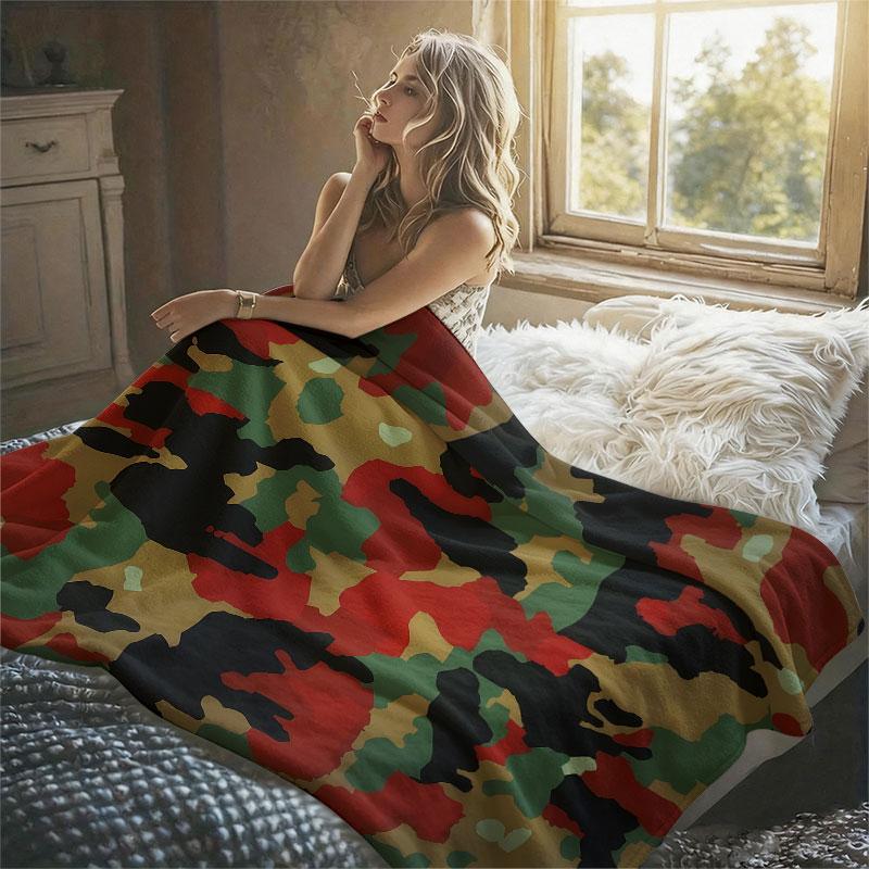Retro Cream Simple Floral Flannel Blanket Warm Soft Halloween Christmas Decorative Couch Warm Cozy All-Season Gift