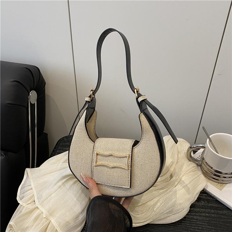 Simple and Fashionable Crescent Moon Bag Women's 2025 Popular New Summer Casual Foreign Style Ins Shoulder Armpit Bag Women's Bag