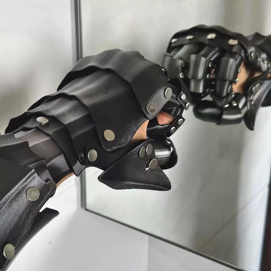 Impression 3D Armure de Bras Mécanique Multifonctionnelle Gants Longs en Plastique Techwear Vintage Médiéval Armure de Main Costume Cosplay