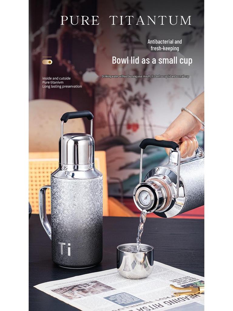 New Exquisite Titanium-Coated Thermos Flask with Independent Tea Compartment for Men and Women - High Appearance Mechanical Hot Water Bottle Cup