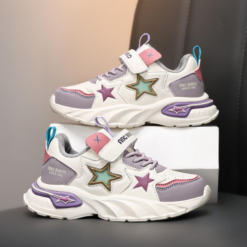 Children's Autumn and Winter Sports Shoes 2025 Boys Fashion Cotton Thermal Shoes Medium and Older Children and Girls Outdoor Running Shoes
