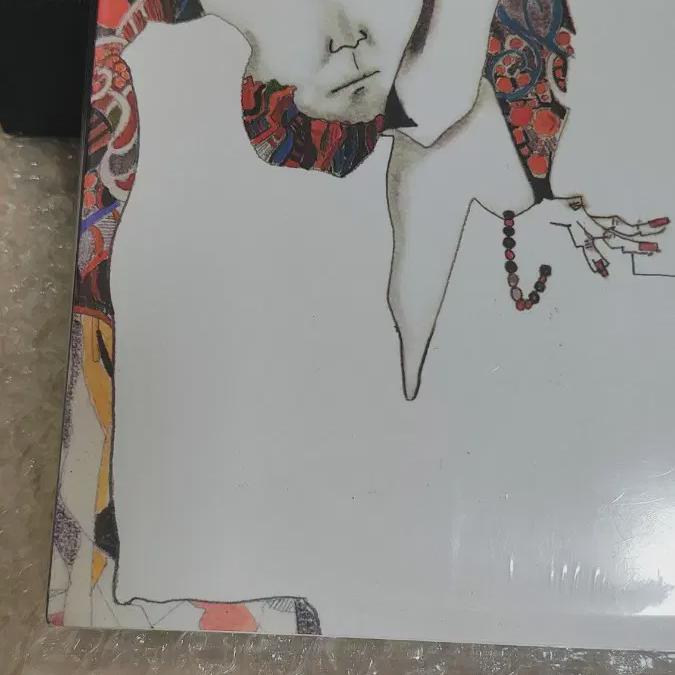 

Девушки с карими глазами, том. 1 запечатанный компакт-диск