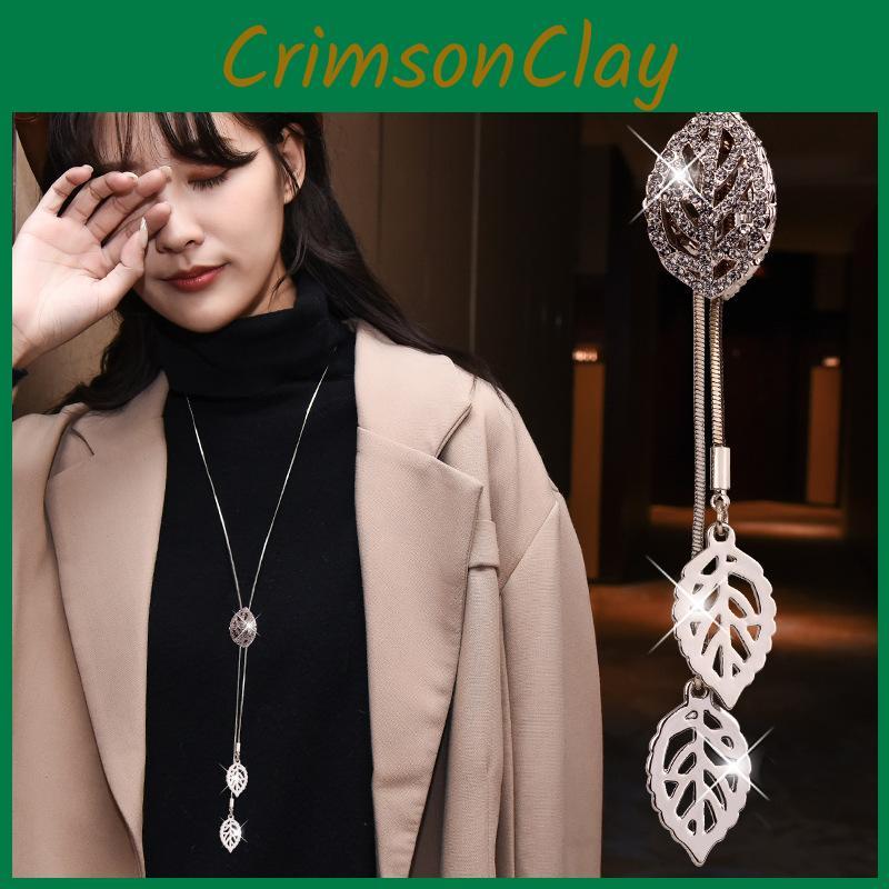 Stylish And Versatile Women's Sweater Chain With Beautiful Leaf Pendant For Autumn Winter