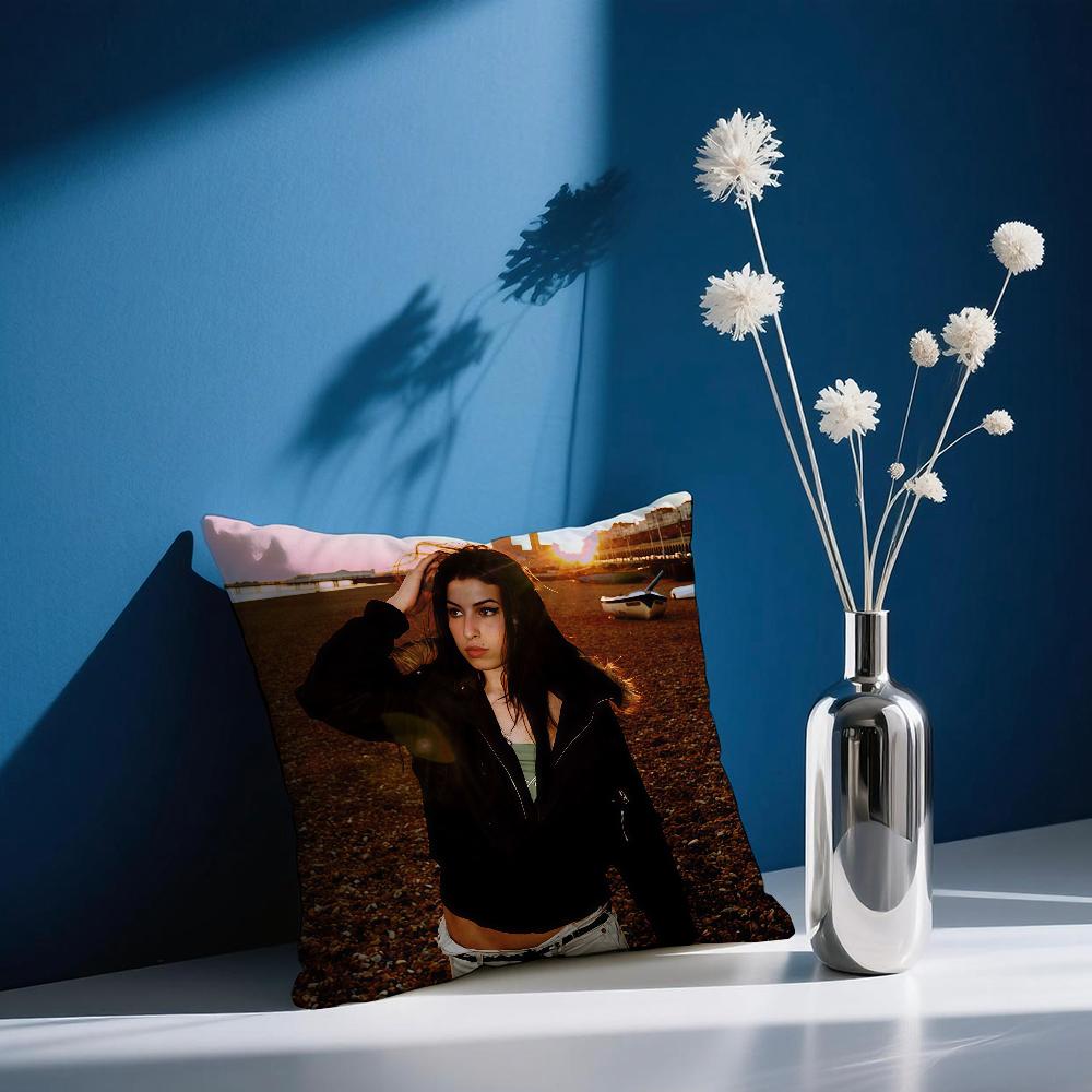 Singer A-Amy W-Winehouse cushion cover Comfortable and soft bedding skin friendly leisure sofa car office pillowcase