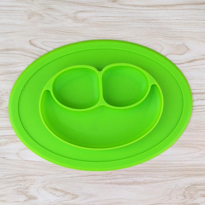 One-piece smiley face placemat, plate grid, baby complementary food tableware, food-grade silicone children's placemat