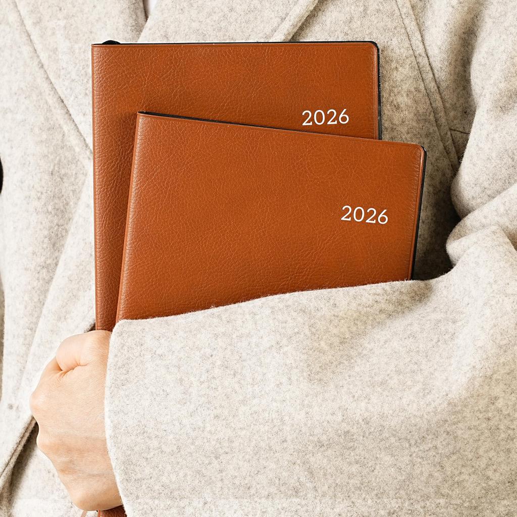 2026 A5 Schreibtisch Braun Dezember Monats-/Wochenkalender, (Beginnt 2025)