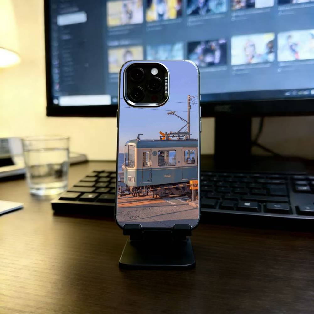 Japanische Züge und Stadtansichten Handyhülle Für iPhone 17,16,15,14,13,12,11 Plus,Pro Max,XS,Farbige Silberbeschichtete Innenabdeckung