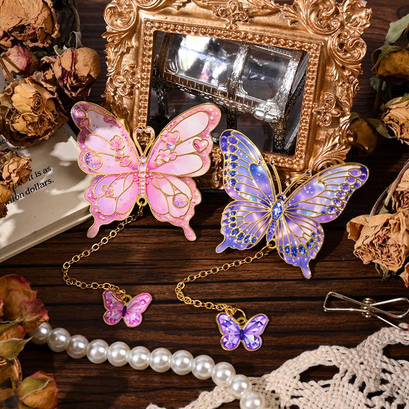 Exquisite Retro Butterfly Metal Bookmark - Elegant Literary Page Clip, Perfect Graduation Gift for Students