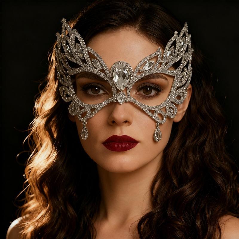 

Geometric Mask Exaggerated Halloween Rhinestone Mask Ball Full of Diamond Accessories Female Mask silver