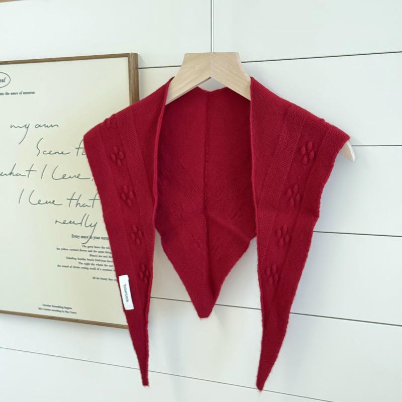 

Pure Wool Scarf Soft Warm Stylish Triangle Shawl For Fall/Winter With Trim Perfect For Casual Outfits, Casual Wear Stylish Shawl червоний