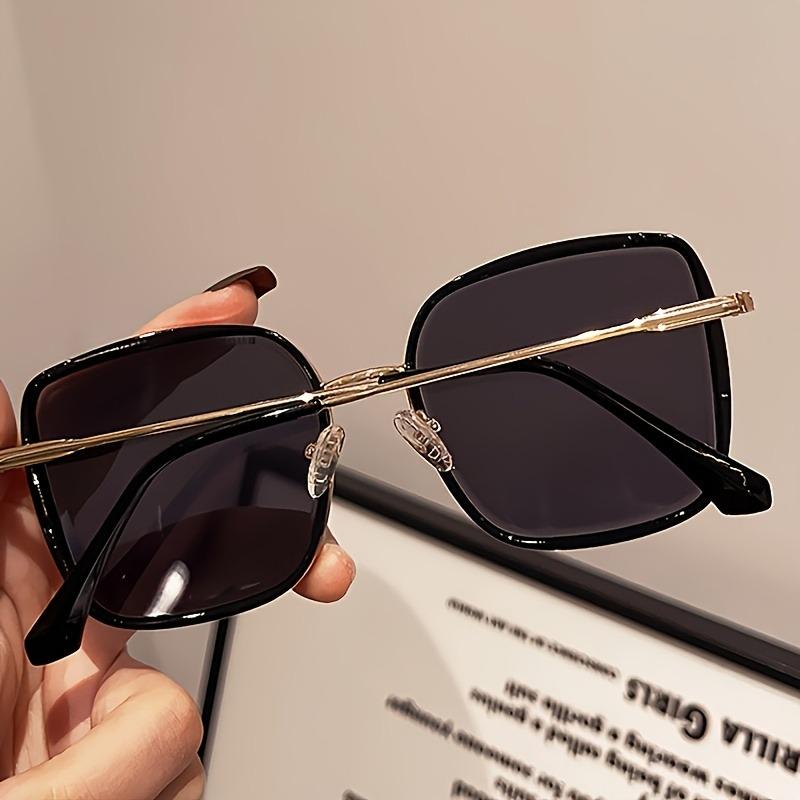 Fashion Rectangle Metal Frame Women Decorative Eyeglasses Stylish Accessory for Women Trendy Optical Glasses