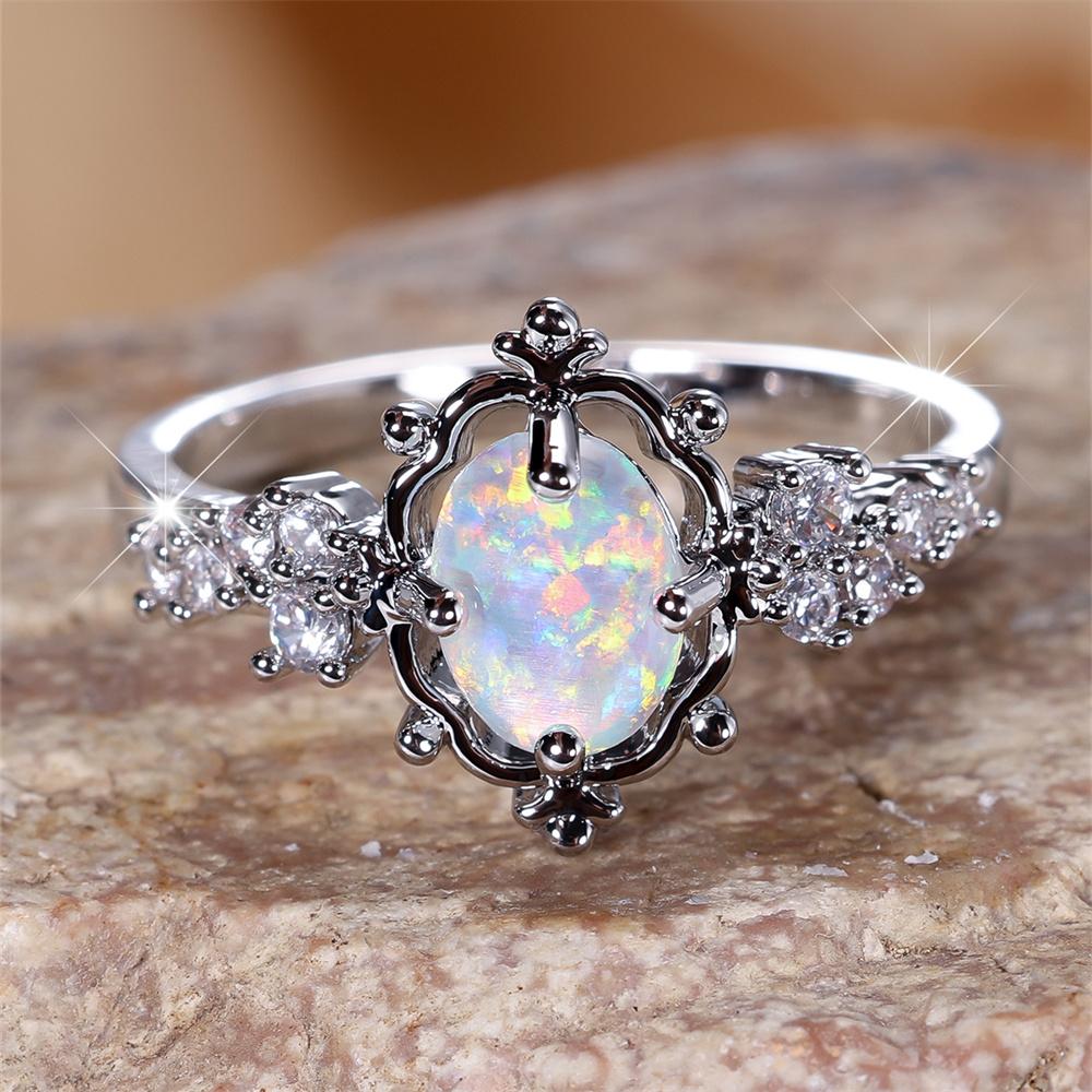 Weißer Feueropal Ovaler Stein Verlobungsringe Für Frauen Vintage Silberfarbe Luxus Kristall Eheringe Geburtsstein Schmuck Geschenke