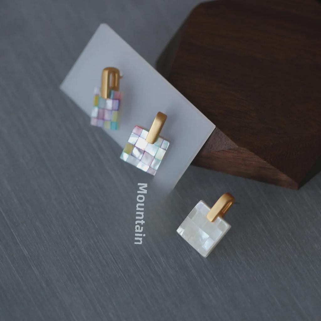 S925 Silver Needle White Butterfly Shell Versatile Commuter Earrings