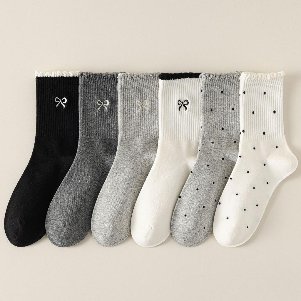 Female Autumn and Winter New Embroidery Bow Lace Polka Dot Wicking in The Tube Stack Socks