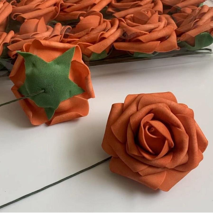 Gefärbte Pe-Schaumstoff-Blütenköpfe Hohe Imitation Farbverlauf Farbe Rose Valentinstag Bogen Handstrauß Material