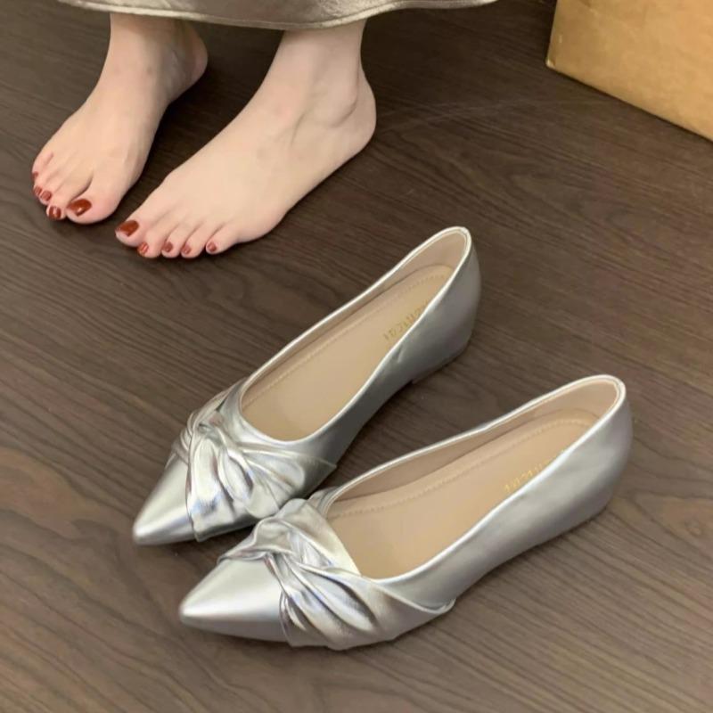 Pointed Toe Shallow Mouth Low Top Single Shoes Fashion Patent Leather Soft Sole Non-Slip Shoes for Women