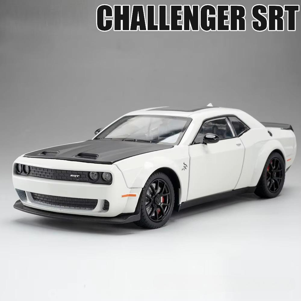 1:24 Charger 1970 Hellcat Toy Car Model Alloy Diecasts Simulation Sound Light Pull Back Models Cars Toys Boys Gifts Collection