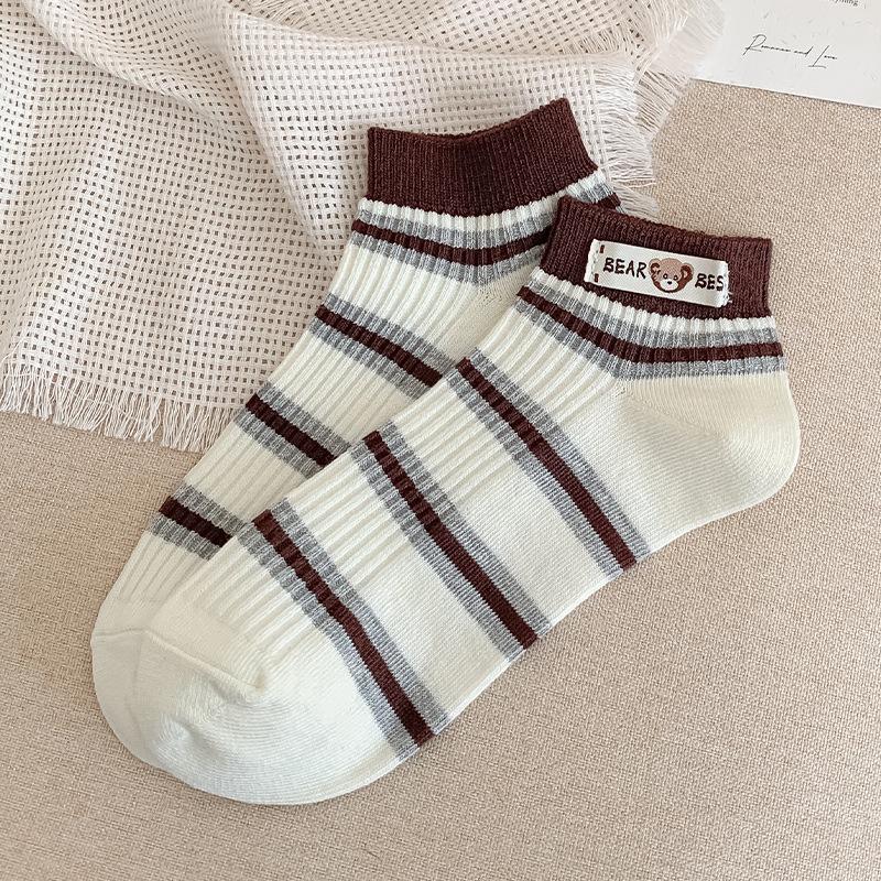 

Короткие носки для женщин, Летние тонкие хлопковые носки для женщин, Милые полосатые носки-лодочки с тканевой этикеткой в стиле колледж с неглубоким вырезом 1 pair коричневый