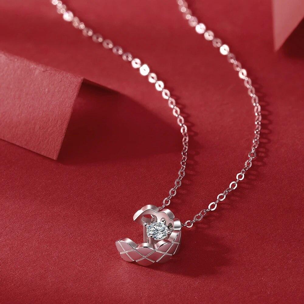 Sweetrain Fashion Moon Shaped Moissanite Pendant Necklace for Women S925 Silver 3.5mm Diamond Chain Birthday Party Jewelry Gift