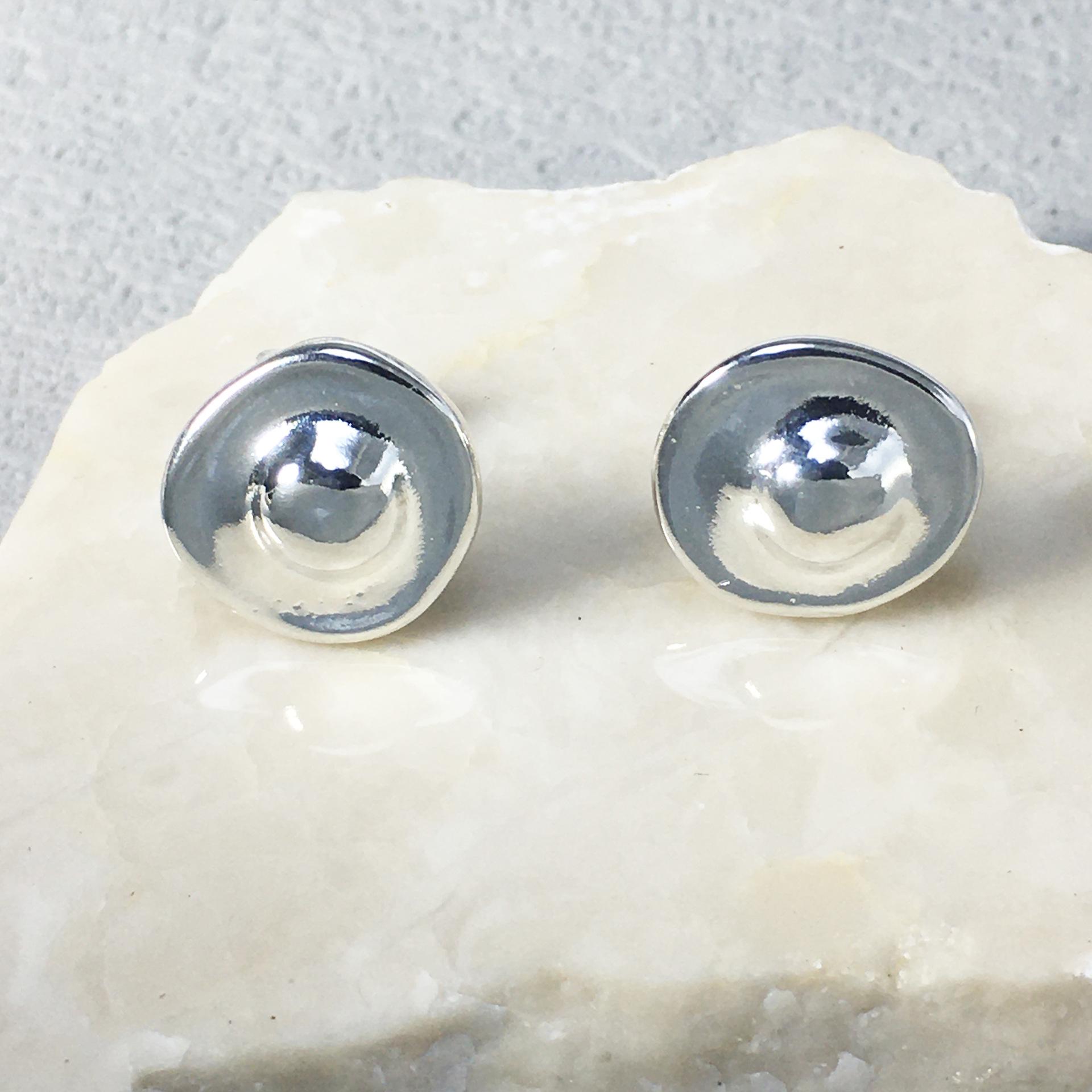 2024 Spanish Trendy Brand Uno de 50 Polka Dot Silver-Plated Stud Earrings Aged