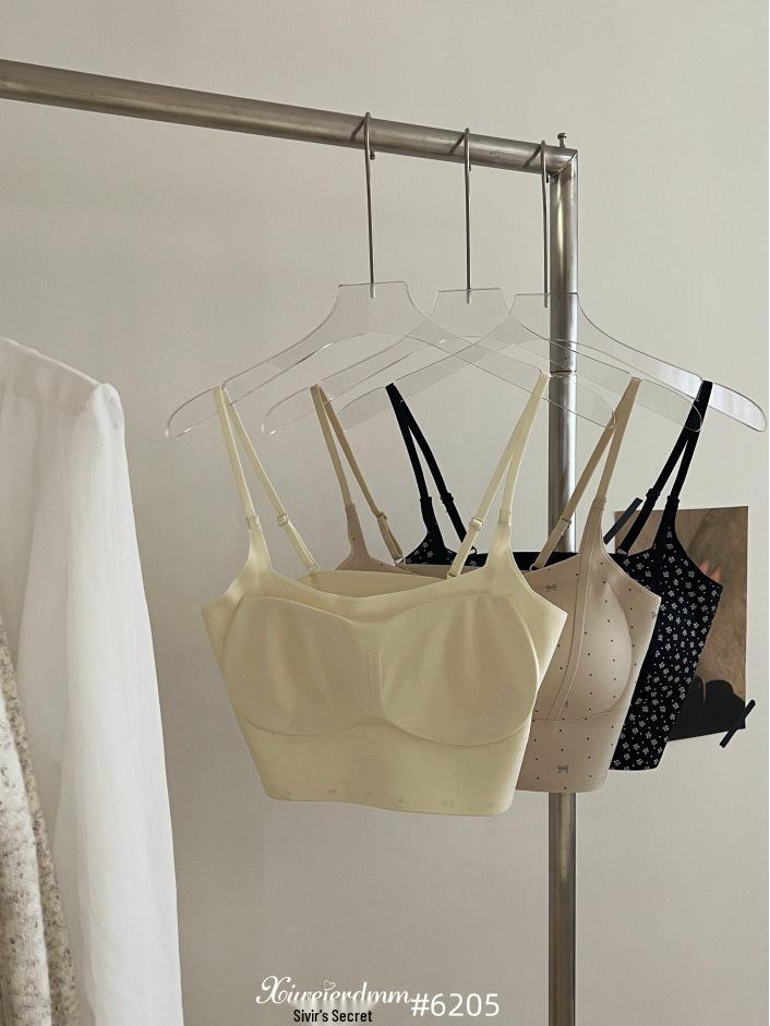 Xiuweil s Secret Pastoral Floral Seamless Adjustable Bandeau Top for Women One Size (90-135 Jin)