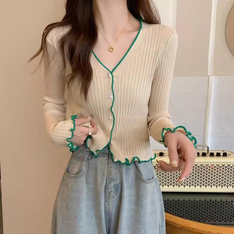 Fashionable and Fresh V-neck Elegant Ladies Knitted Sweater Bottoming Shirt, Spring and Autumn New Long-sleeved Wooden Ear Cardigan Bottoming Top