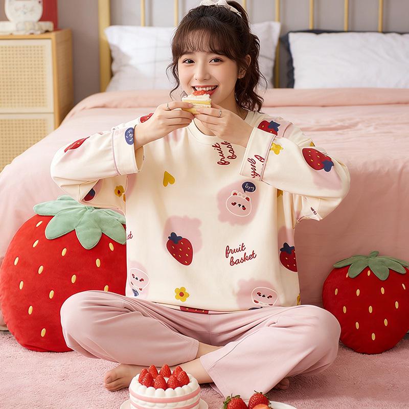 Women's Casual Sweet Pajama Set: Long Sleeve Round Neck with Pants, Versatile for Indoor and Outdoor Wear in Spring, Autumn, and Winter.