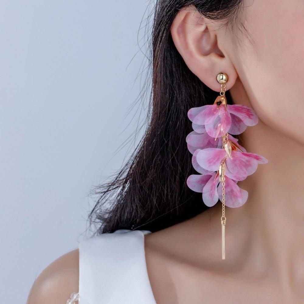 Romantic Charm Pink Purple Mesh Yarn Flower Gold Color Chain Tassels Dangle Earrings for Women Sweet Vacation Jewelry Accessory