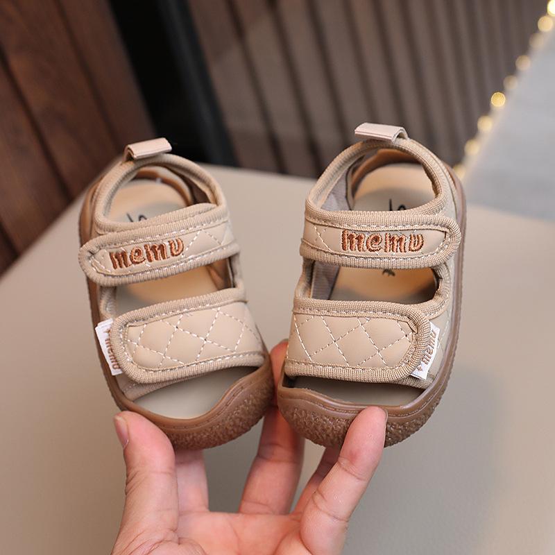 

fashionable infant learning-to-walk shoes, comfortable soft sole lightweight sandals for boys and girls, toddler closed-toe protective beach shoes 26