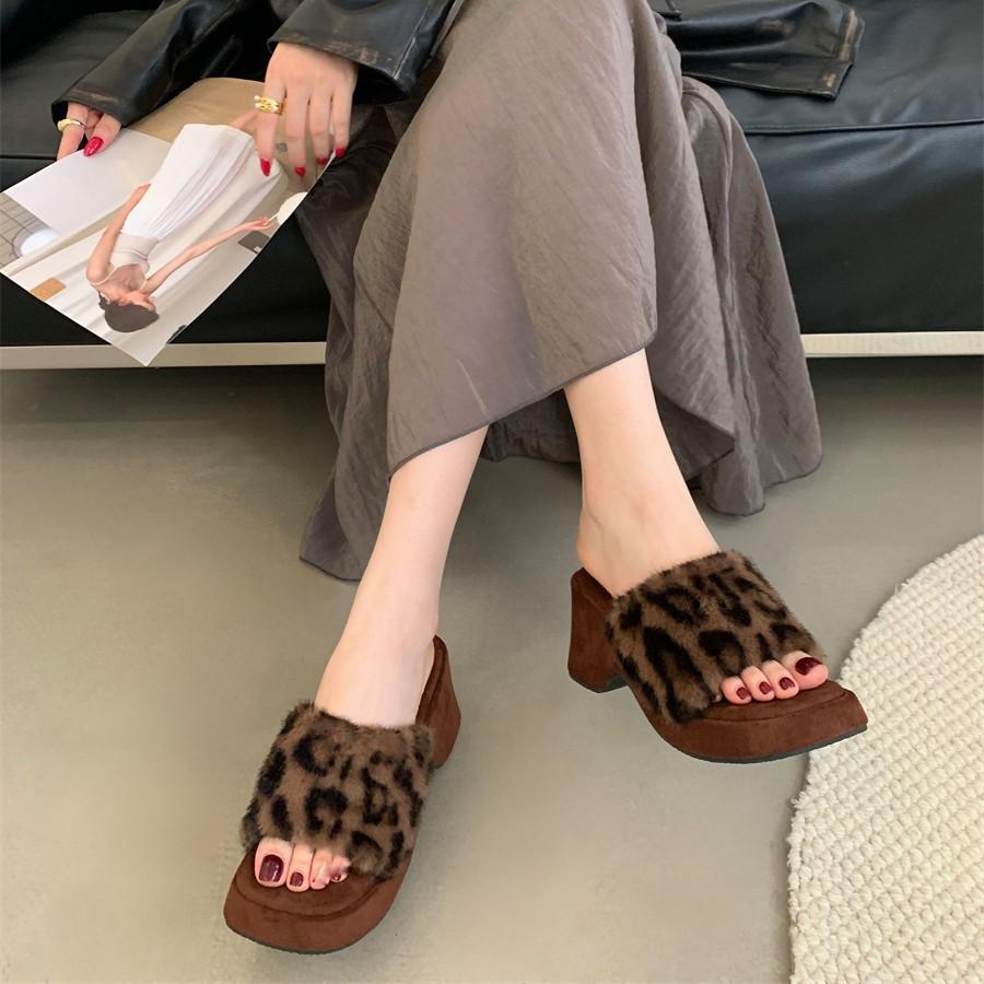 French fashion leopard print thick high-heeled cotton slippers women's 2025 autumn and winter new gentle square head one-word fluffy slippers