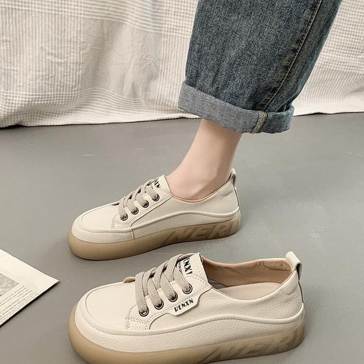 Маленькие белые туфли женские летние плоские ленивые мокасины повседневные универсальные — фото 3