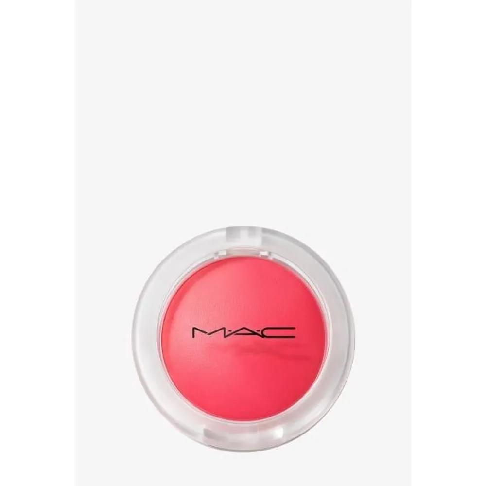 MAC Glow Play Cushion Blush - Heart Index The colour is