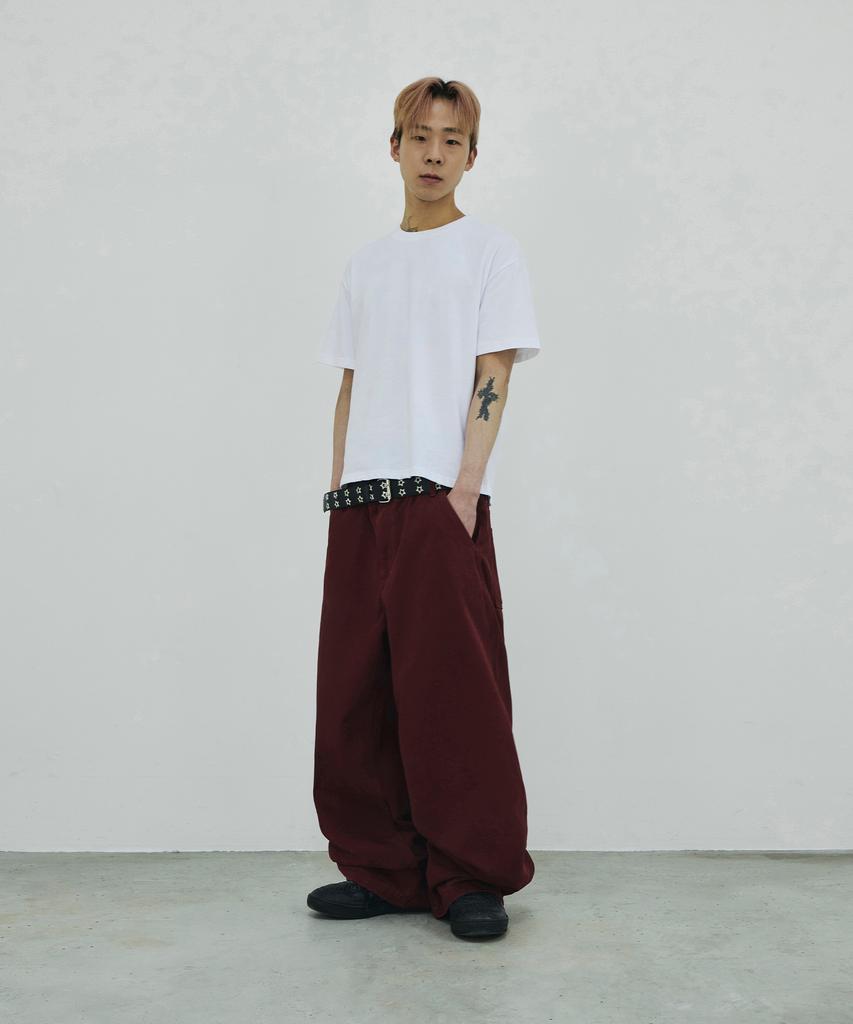 SCALLYWAG [Ryu Jung-Ran × Skelly Wung] Pull Up Straight Cotton Pants [Wine]