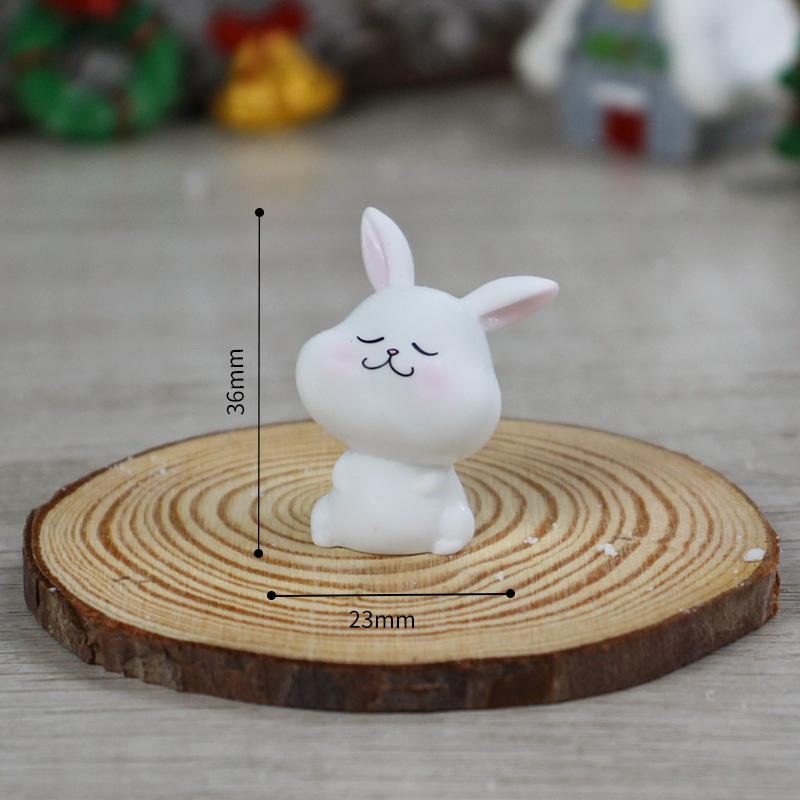 Christmas Resin Decorative ItemsMini Little Rabbits and Cute Cartoon Animals for Decoration and Landscaping