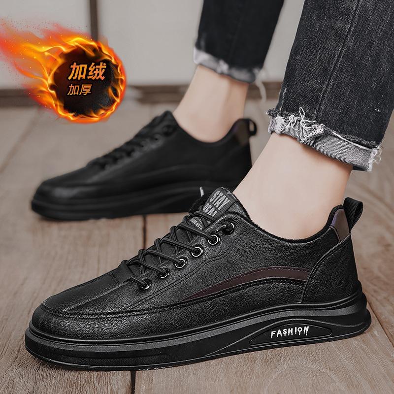 Men's Shoes Winter New Velvet Thickened Board Shoes Men's Trend Versatile Lazy One Pedal Leather Shoes Sports and Leisure Shoes