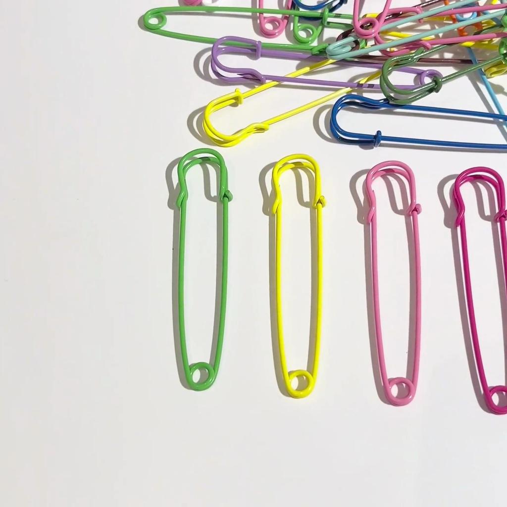2/5 Pezzi Spille Colorate a 3 Fori per Creazione Fai da Te Decorazioni Forniture Accessori Fissatore Abbigliamento