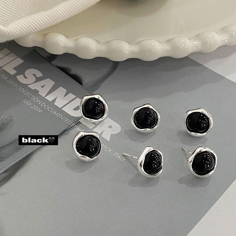 Black Agate Earrings with Personality, Versatile and High-end Temperament Earrings New Simple Earrings