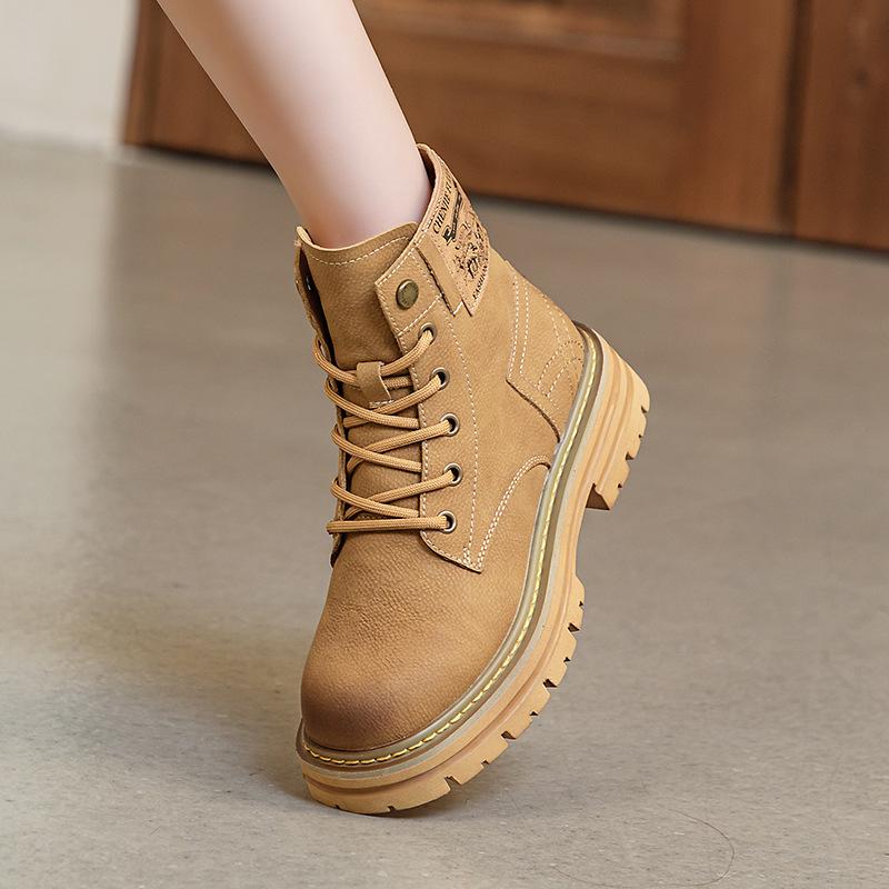 Martin boots women's autumn new leather short boots small inner heightening locomotive boots women's thick heel boots