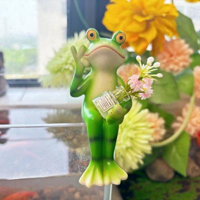 Cartoon Frog Figurine Holding Vase Milk Tea Frog Statue Resin Animal Sculpture Outdoor Garden Flower Pot Hugger Ornament