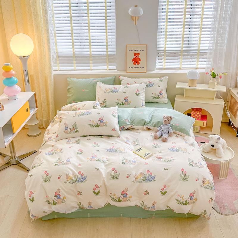 

Комплект из четырех предметов летнего постельного белья из чистого хлопка, пододеяльник, простыня, комплект из трех пододеяльников для одноместных и двухместных студенческих общежитий. 1.2m bed sheet model-3PCS