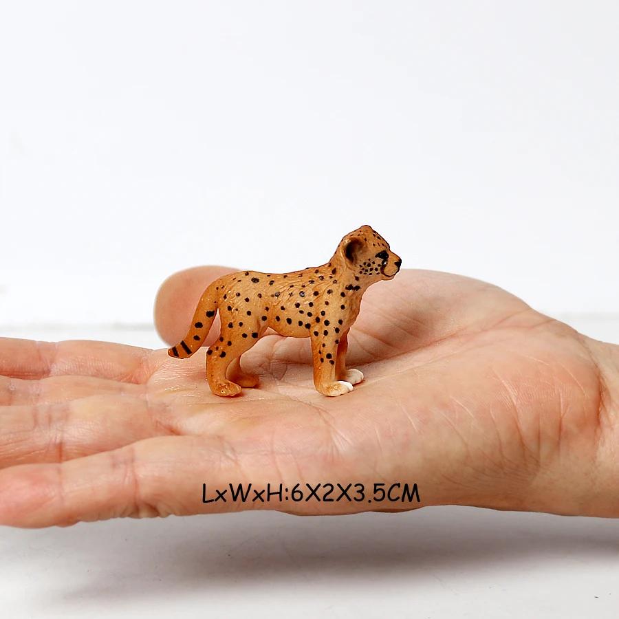 Figurina Leopardo Animali Giocattolo Figure Ocelot Pantera Ghepardo Giungla Animali Selvatici Figure Action Figure Giocattoli di Plastica Regali per Bambini