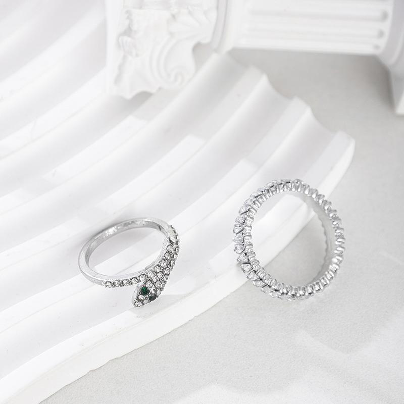 New Jewelry Autumn and Winter Serpentine Diamond Ring Personalized Irregular Alloy Stacked Ring Woman