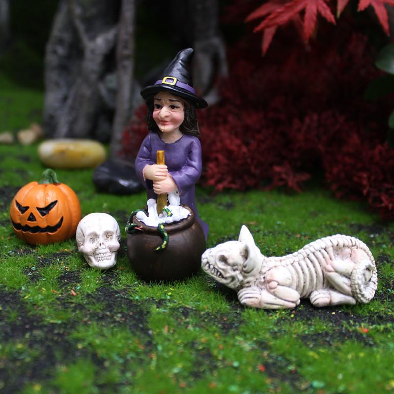 Witch Halloween Pumpkin Resin Yard Decoration With Micro Landscape Scene Gift